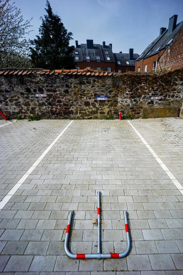 Gite La Petite Ourse - Gite De Charme Citadin Andenne Extérieur photo